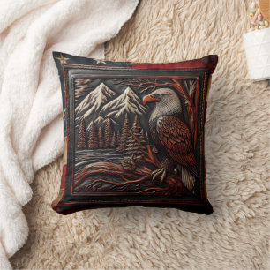 Coussin Carturage d'aigle avec fond de montagne
