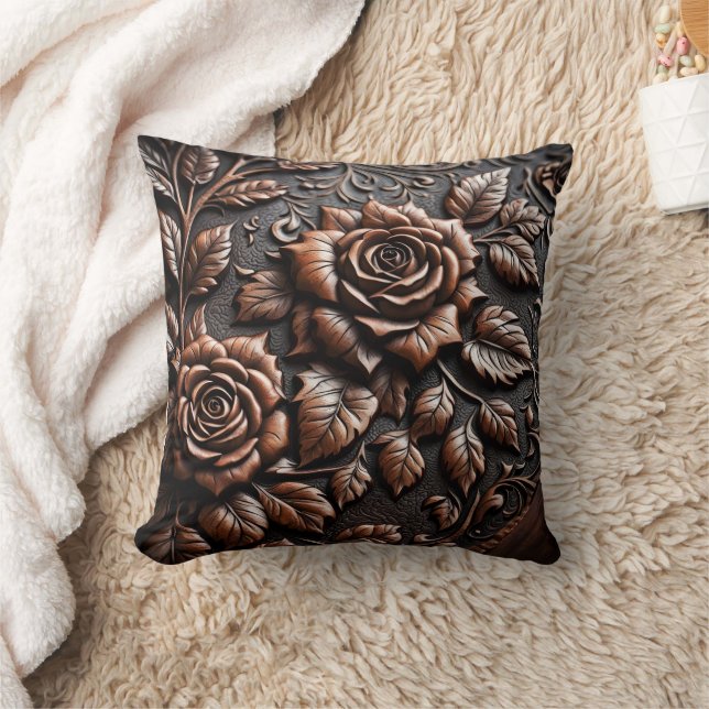 Coussin Carving en bois complexe de Roses sur panneau Brow (Couverture)