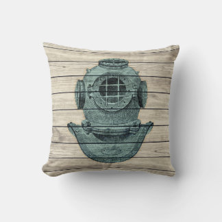 Coussin Casque de plongeur rustique en conception vintage