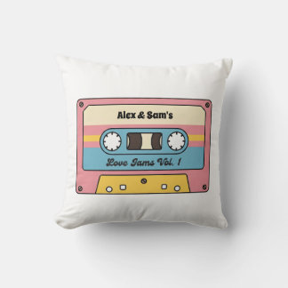 Coussin Cassette personnalisé de Love Jams – Nom personnal