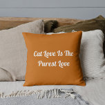 Coussin Cat Love Purest Personnalisez mignon Funny Dark Go<br><div class="desc">Améliorez votre décor avec "Cat Love Purest Personnalisé Cute Funny Citation Oreiller Or foncé". Parfait pour les amoureux de les chats, ce coussin charmant apporte humour et chaleur à tout endroit. Cosy et élégant, c'est un must-have pour tous les fans de félins. Commandez dès maintenant ! Utilisez l'outil de conception pour...</div>