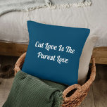 Coussin Cat Love Purest Personnalisez mignon Funny Ocean B<br><div class="desc">Améliorez votre décor avec le "Cat Love Purest Personnalisé Cute Funny Citation Ocean Blue Throw Oreiller". Parfait pour les amoureux de les chats, ce coussin charmant apporte humour et chaleur à tout endroit. Cosy et élégant, c'est un must-have pour tous les fans de félins. Commandez dès maintenant ! Utilisez l'outil de...</div>