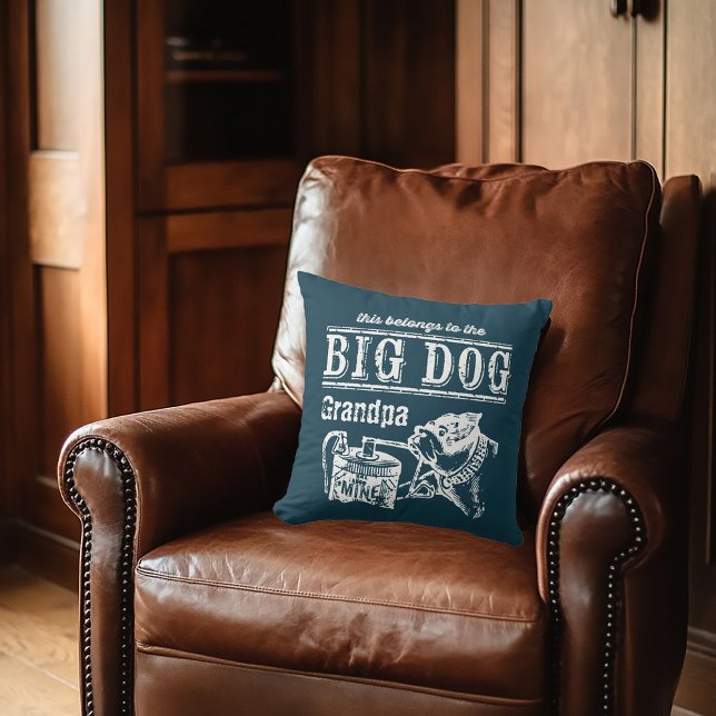 Coussin Cela appartient au Big Dog avec le nom (Créateur téléchargé)