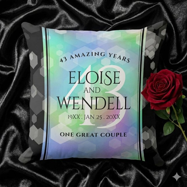 Coussin Célébration élégante du 43e anniversaire de mariag (Elegant 43rd Opal Wedding Anniversary Square Throw Pillow Cover Photo)