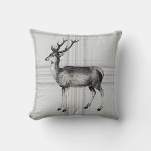 Coussin cerf sur un costume rustique gris
