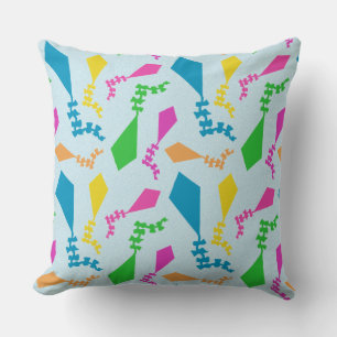 Coussin Cerfs-volants colorés brillants dans le ciel