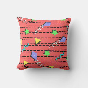Coussin cerfs-volants, étoiles, triangles et lignes courbe
