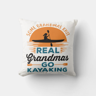 Coussin Certains Grandmas Knit Real Grandmas Go Kayak