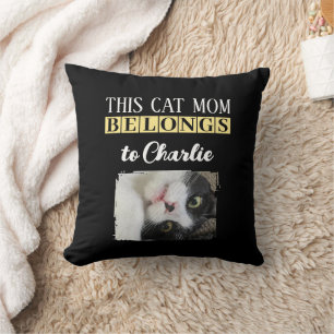 Coussin Cette mère de chat appartient au nom photo noir ja