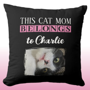 Coussin Cette mère de chat appartient au nom photo noir ro