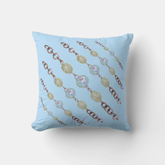 Coussin - Chaîne de cuivre et perles de verre