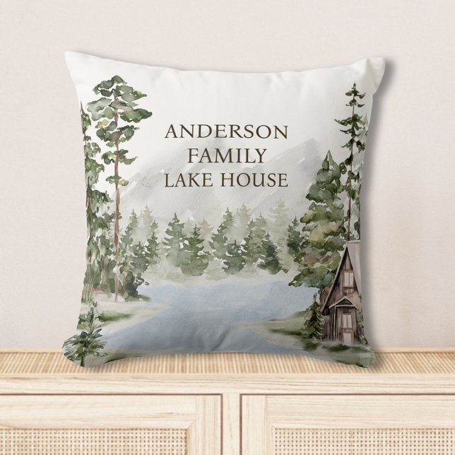 Coussin Chalet de lac familial de la forêt de pins verts (In situ)