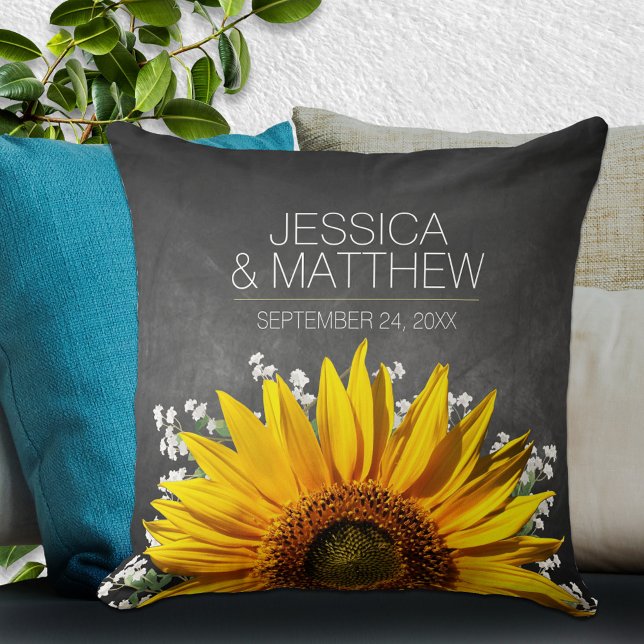 Coussin Chalet de tournesol Mariage Pillow (Créateur téléchargé)