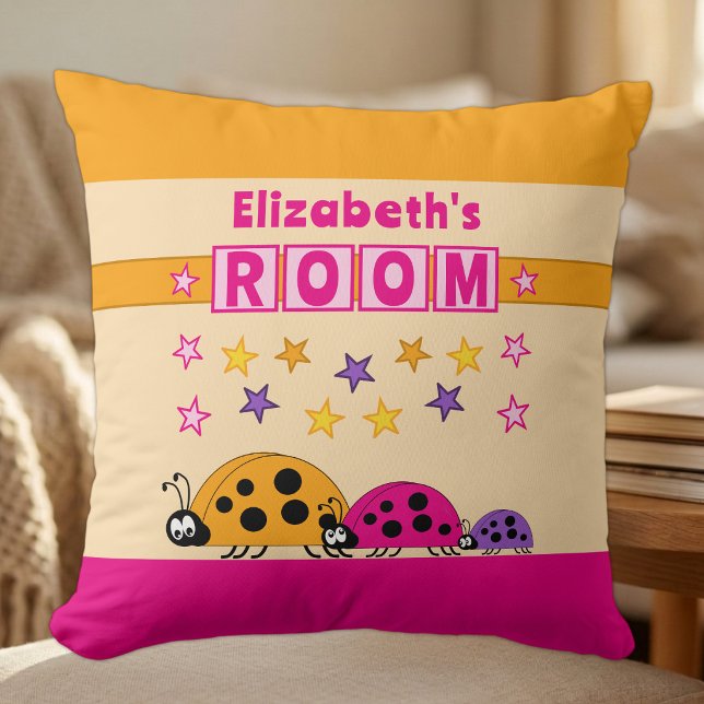 Coussin Chambre d'enfant coccinelles ajoutez un nom violet (Créateur téléchargé)