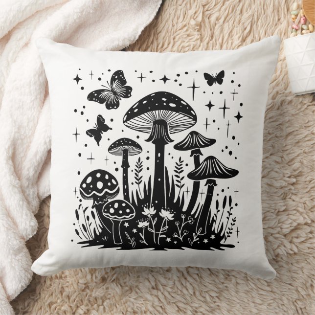 Coussin Champignons célestes Boho avec papillons et étoile (Couverture)