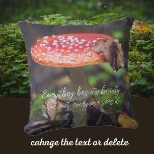 Coussin Champignons de l'Agaric de la Mouche rouge dans la