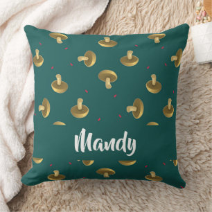 Coussin Champignons de nom personnalisé sur vert