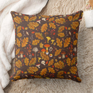 Coussin Champignons forestiers et flore d'automne sur brun