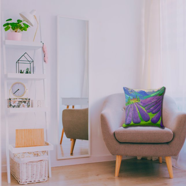 Coussin Champs de lavande devant les montagnes (Créateur téléchargé)