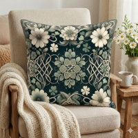 Charme floral du trèfle celtique