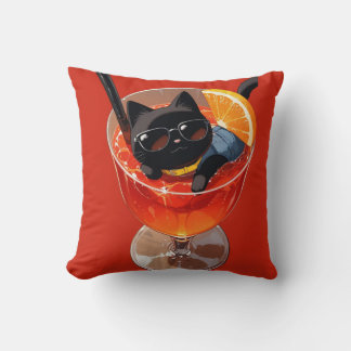 COUSSIN CHAT ANIME NOIR DANS UN VERRE DE JUS