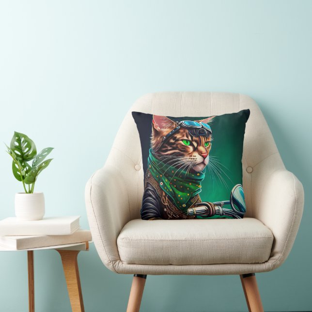 Coussin Chat Bengal conduisant un vélo pour la Saint-Patri (Chaise)