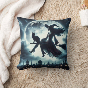 Coussin Chat et sorcière volant sur un Broomstick