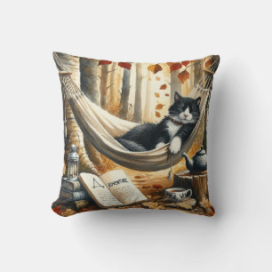 Coussin Chat Tuxedo noir et blanc Dreaming of Adventure