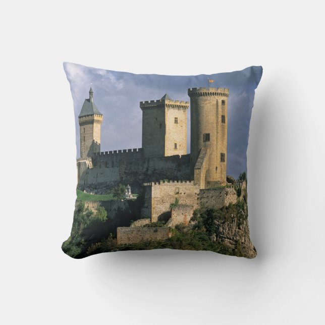 Coussin Château Comtal Château des Comtes de (Recto)