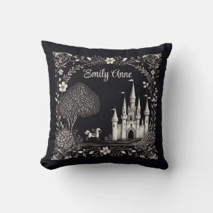Coussin Château de Conte de Foire Noir et Blanc avec Cheva