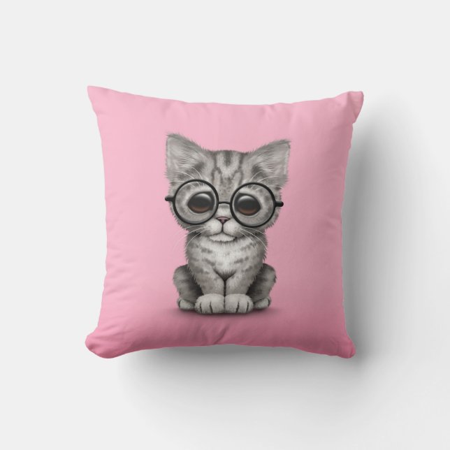 Coussin Chaton tigré gris mignon avec des verres d'oeil, (Recto)