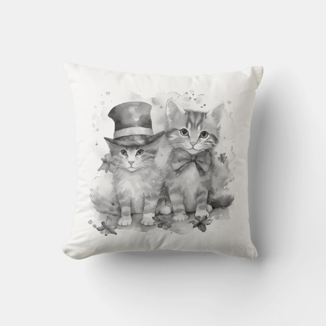 Coussin Chatons noirs et blancs avec cravate arc et casque (Recto)