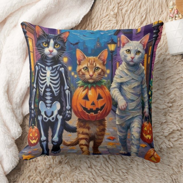 Coussin Chats Angora Turcs En Costumes D'Halloween (Couverture)