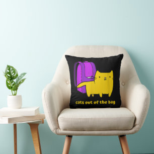 Coussin Chats drôles hors du sac