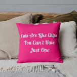 Coussin Chats Personnalisé Fundy Cool Moderne Citation Ani<br><div class="desc">Transformez votre espace avec "Cats Personnalisé Funny Cool Modern Pet Citation Pink Throw Oreiller". Idéal pour les amoureux de les chats, ce coussin allie humour et style sans effort. Idéal pour ajouter une touche personnelle à votre décor ou comme cadeau réfléchi. Prenez la vôtre aujourd'hui et laissez briller votre amour...</div>