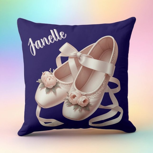 Coussin Chaussons de ballet avec ruban et embellissements  (Créateur téléchargé)