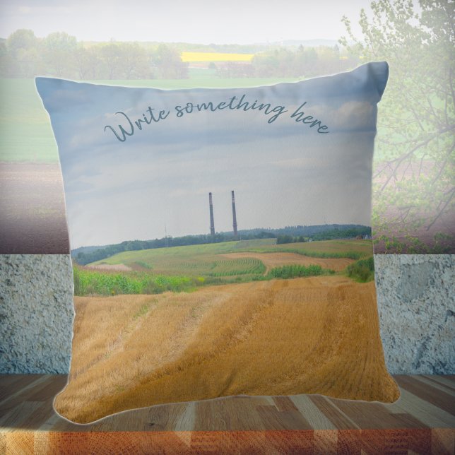 Coussin Cheminées d'usine avec champ jaune (Créateur téléchargé)