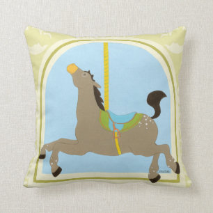 Coussin Cheval Carrousel par Juin Erica Vess