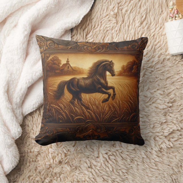 Coussin Cheval Majestueux Traversant Des Champs D'Or (Couverture)
