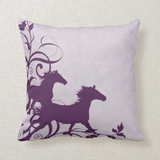 Coussin Cheval sauvage pourpre