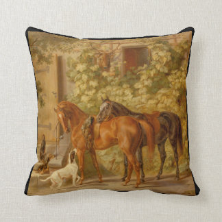 Coussin Chevaux et chien dans la cour