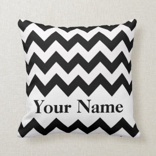 Coussin Chevron audacieux noir avec le monogramme