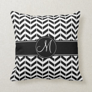 Coussin Chevron noir géométrique avec le monogramme fait