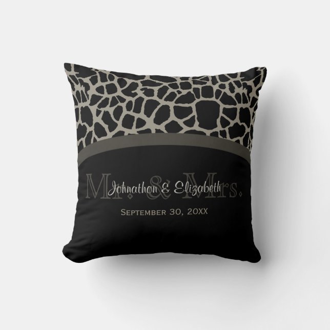 Coussin Chic Black Giraffe Mariage Élégant Monogramme (Recto)