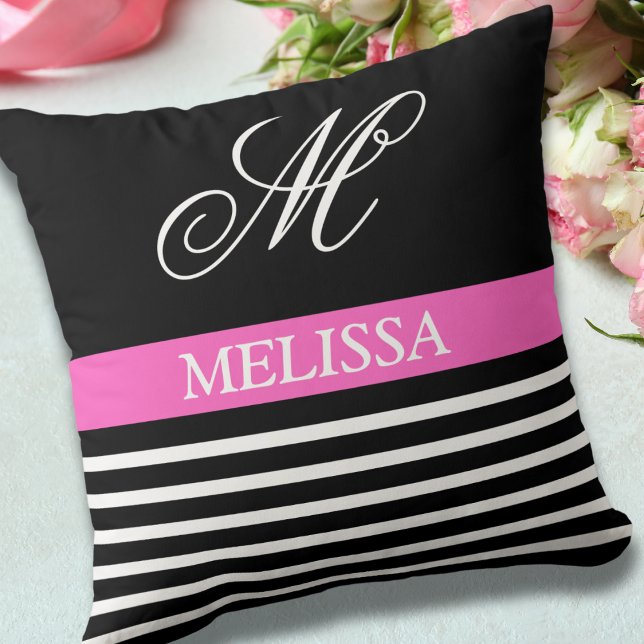 Coussin Chic Elegant Blancs Noir Avec Initiale (Créateur téléchargé)