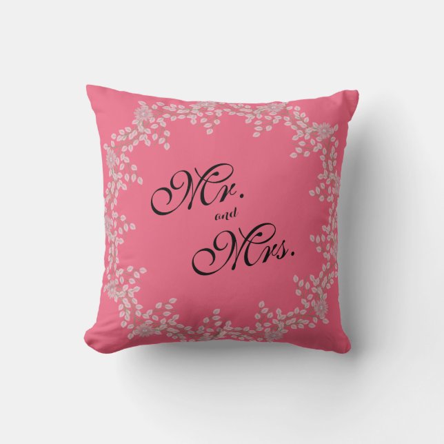 Coussin Chic Fleurs Roses et Perles Mariage "M. et Mme" (Recto)