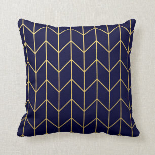 Coussin Chic moderne de bleu marine de Chevron d'or jaune