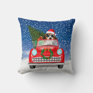 Coussin Chien Beagle Conduisant une Voiture dans la Neige