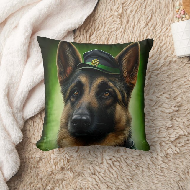 Coussin Chien berger allemand en tenue de la Saint-Patrick (Couverture)