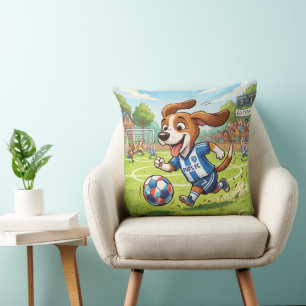 Coussin Chien de dessin animé jouant au football